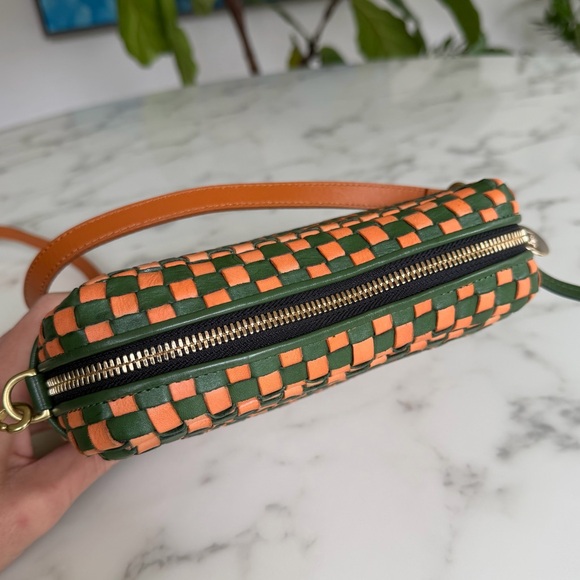 Clare V Midi Sac Safari Green & Coral Orange Woven Leather Checker Crossbody Bag - Picture 11 of 16